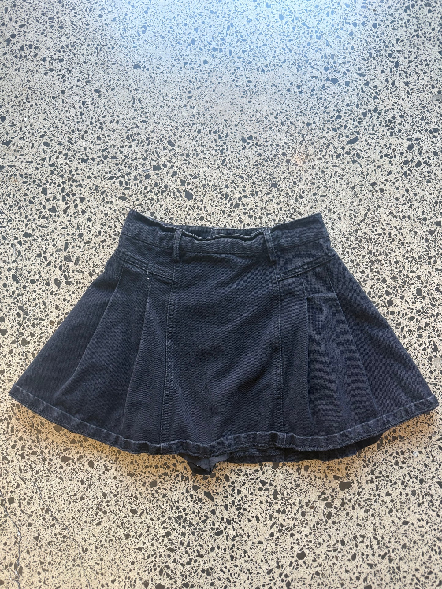 Black Pleated Mini Skirt - XS