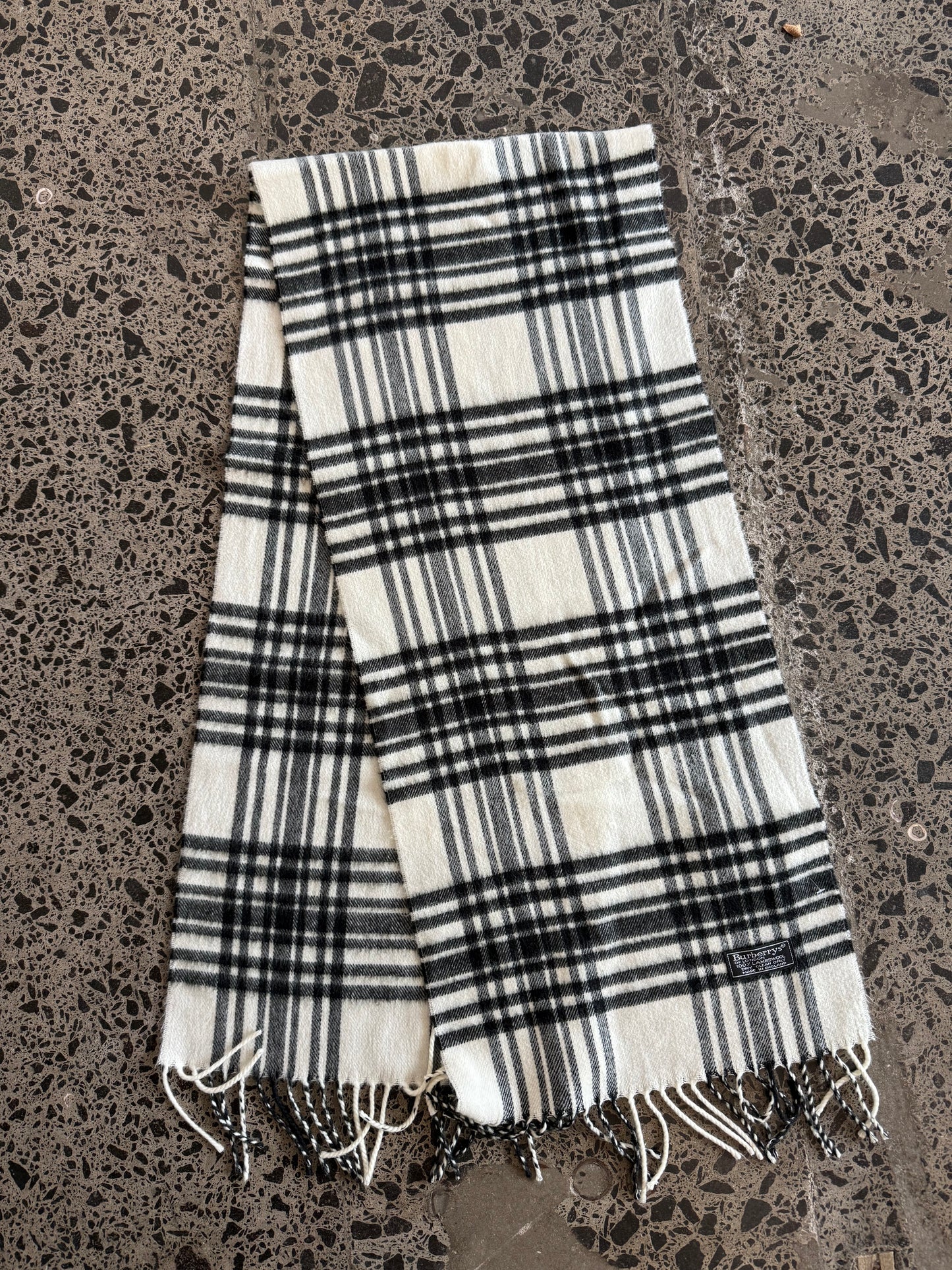 White Wool Burberry Scarf