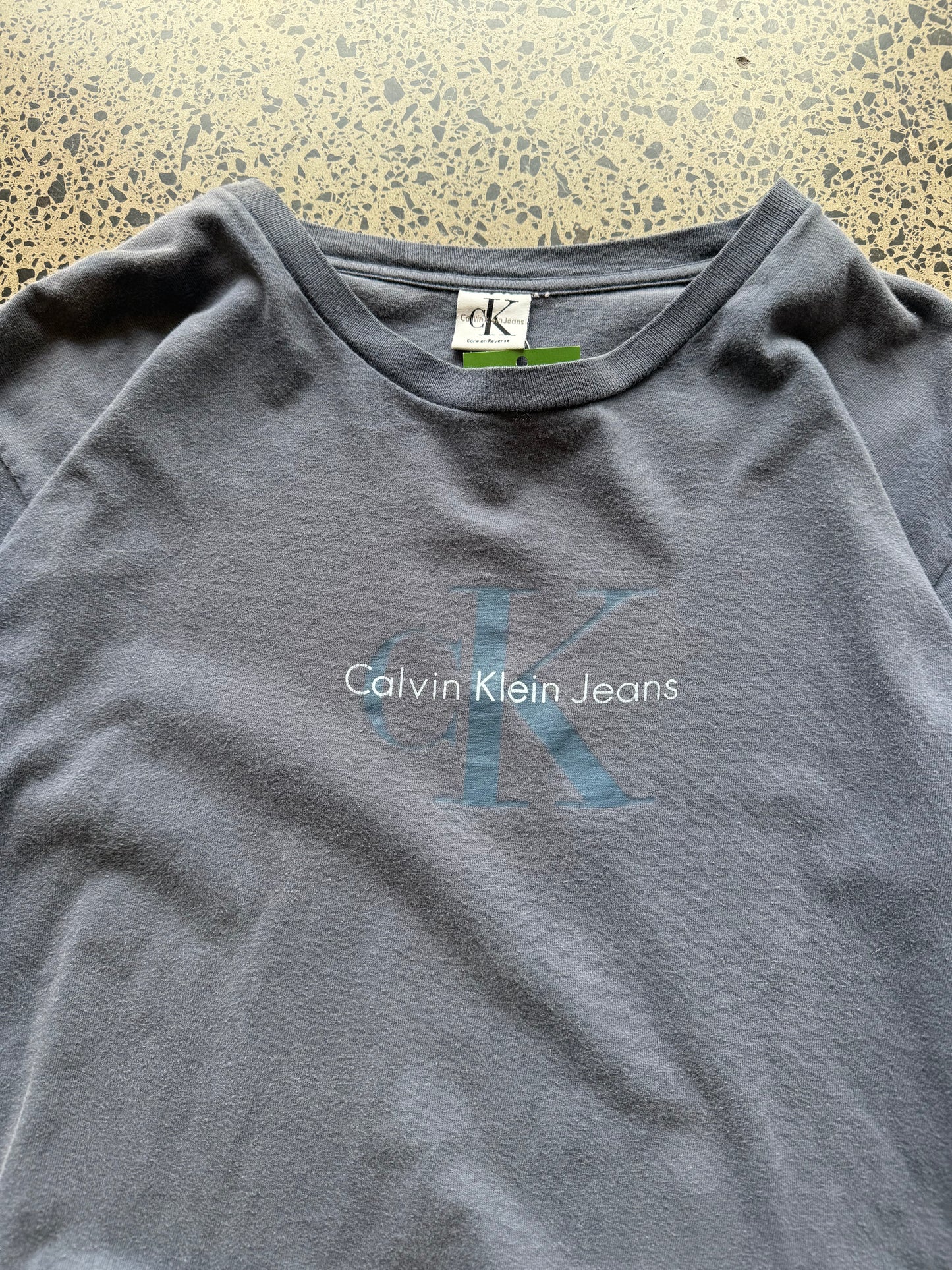 Calvin Klein Logo Tee - L