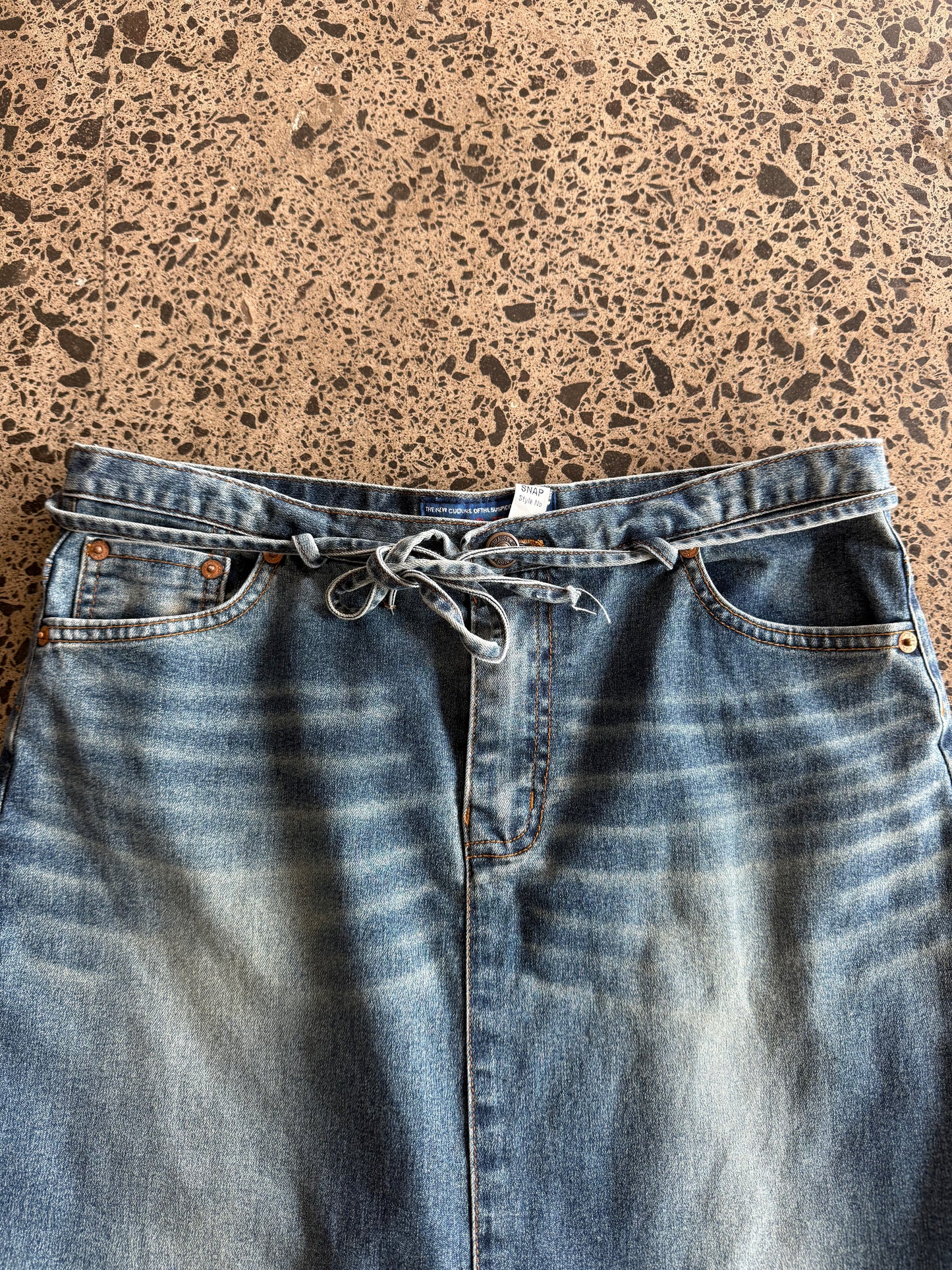 Light Wash Denim Maxi Skirt - L