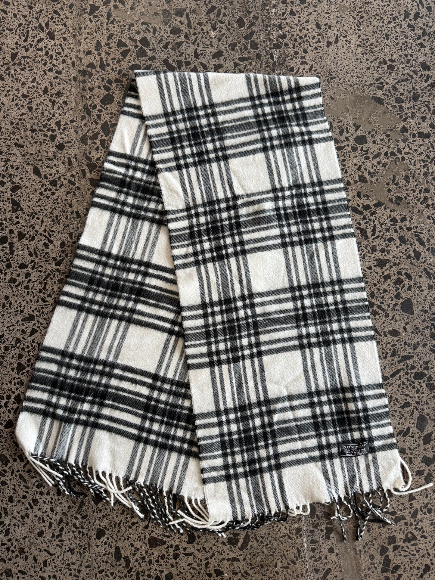 White Wool Burberry Scarf