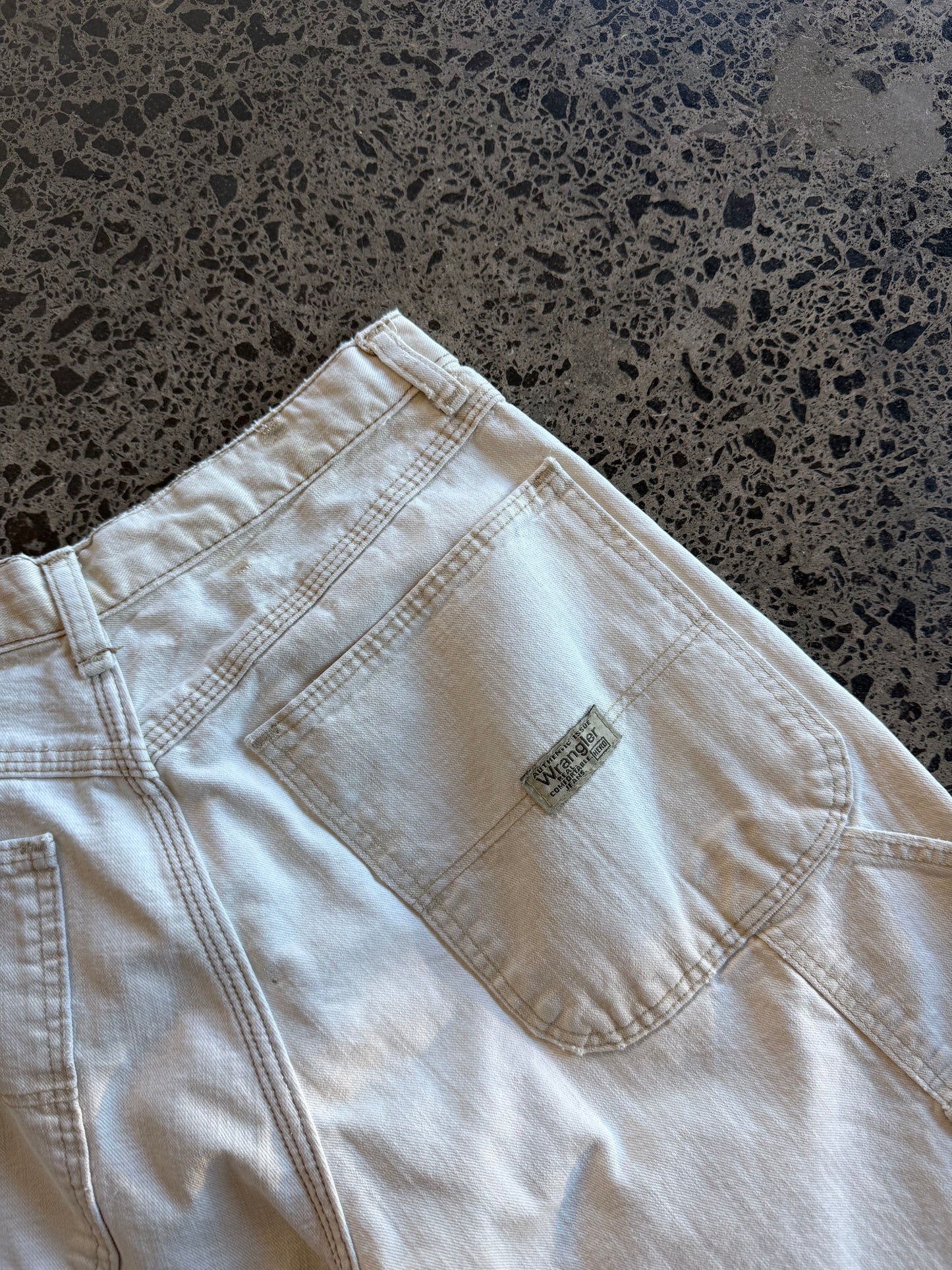 Beige Wrangler Jorts - 26W