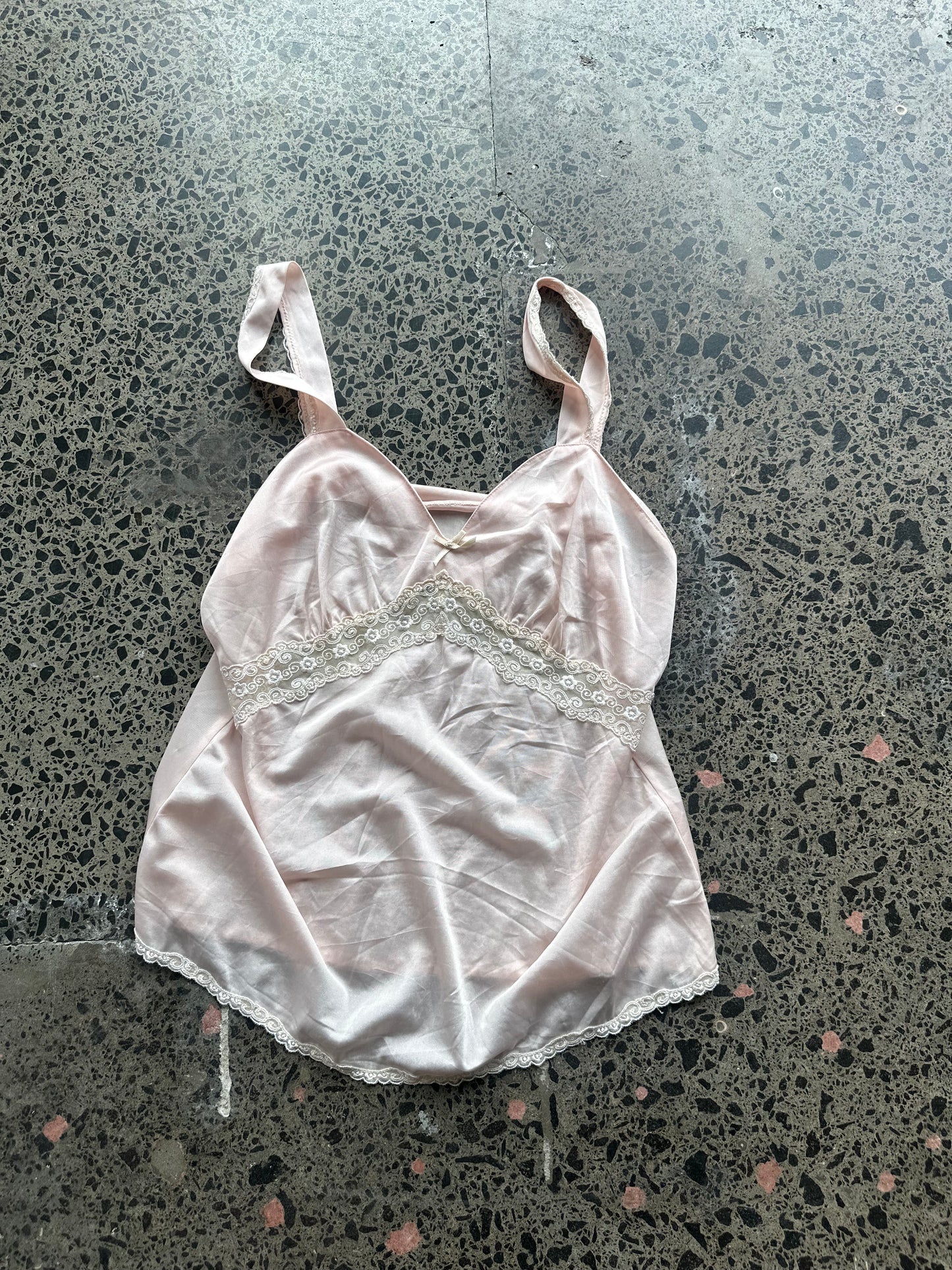 Light pink lace cami M
