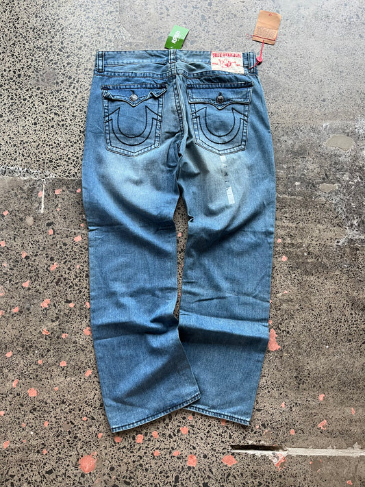 Dead stock True Religion Jeans 40W x 35L (2XL)