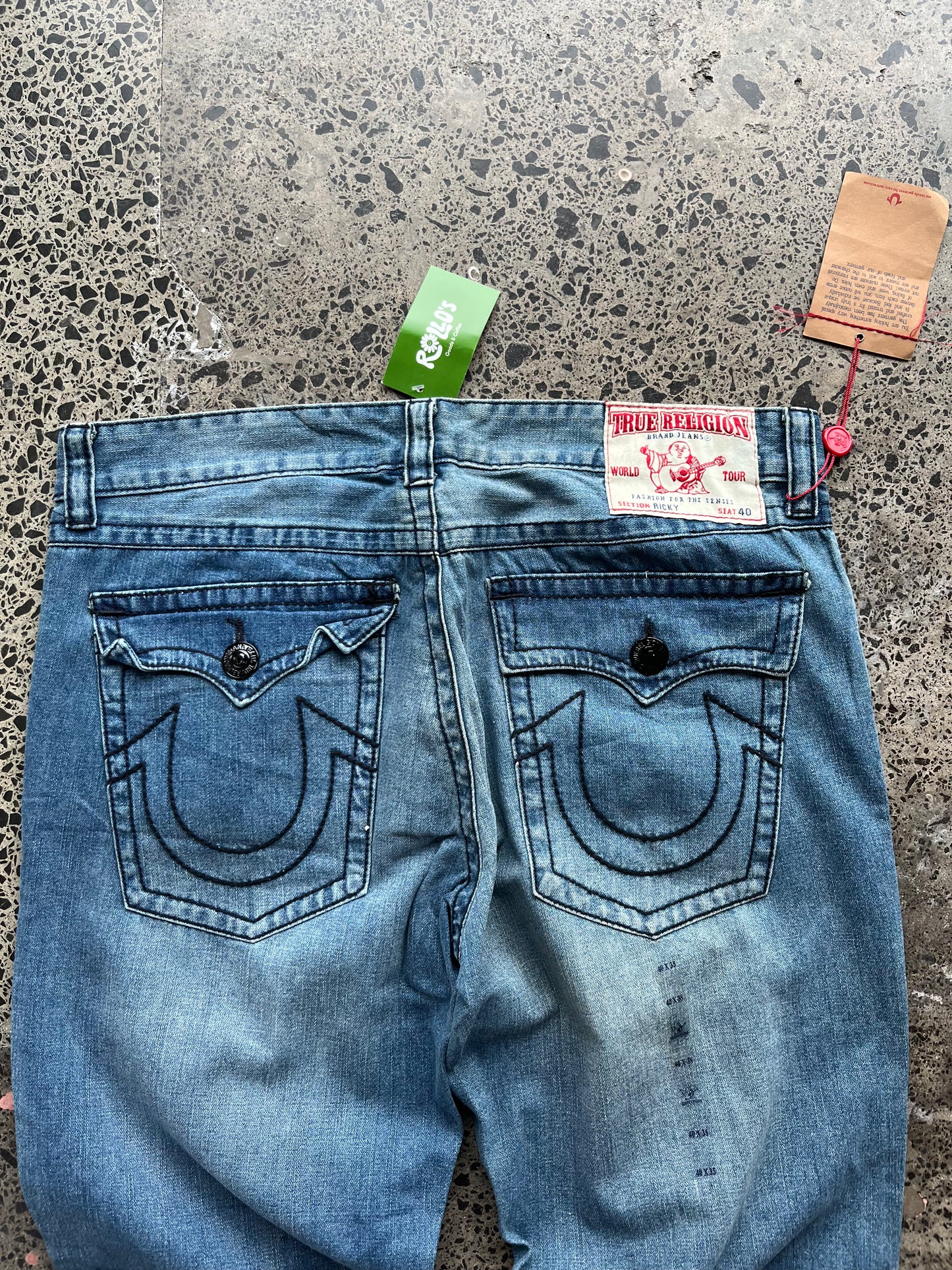 Dead stock True Religion Jeans 40W x 35L (2XL)