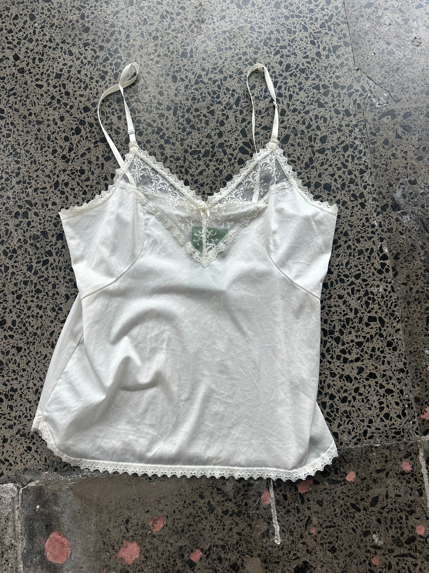 White patterned lace cami M