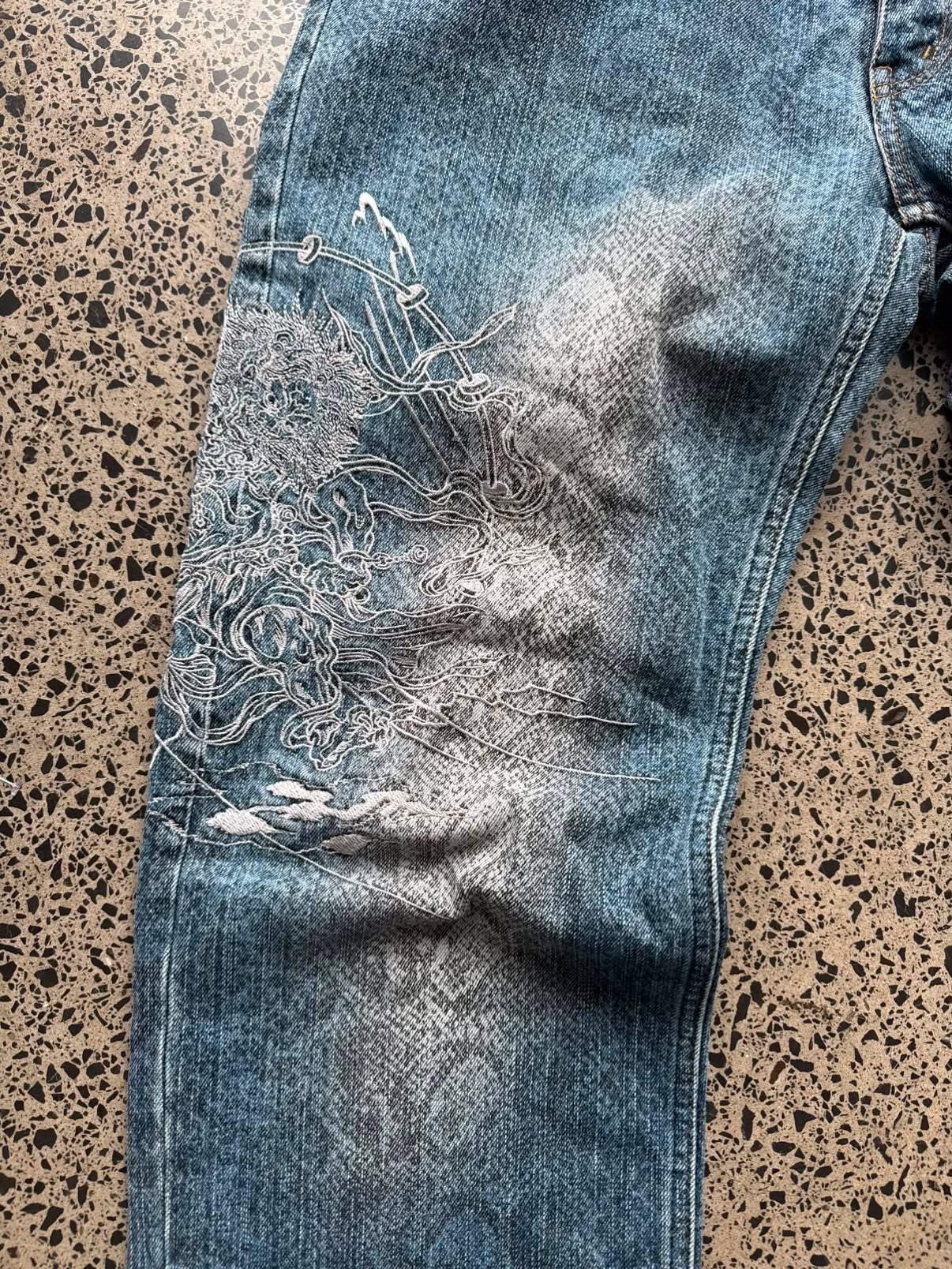 GRAIL Japanese Karakuri Tamashii Demon Warrior Embroidered Denim Jeans - 30W