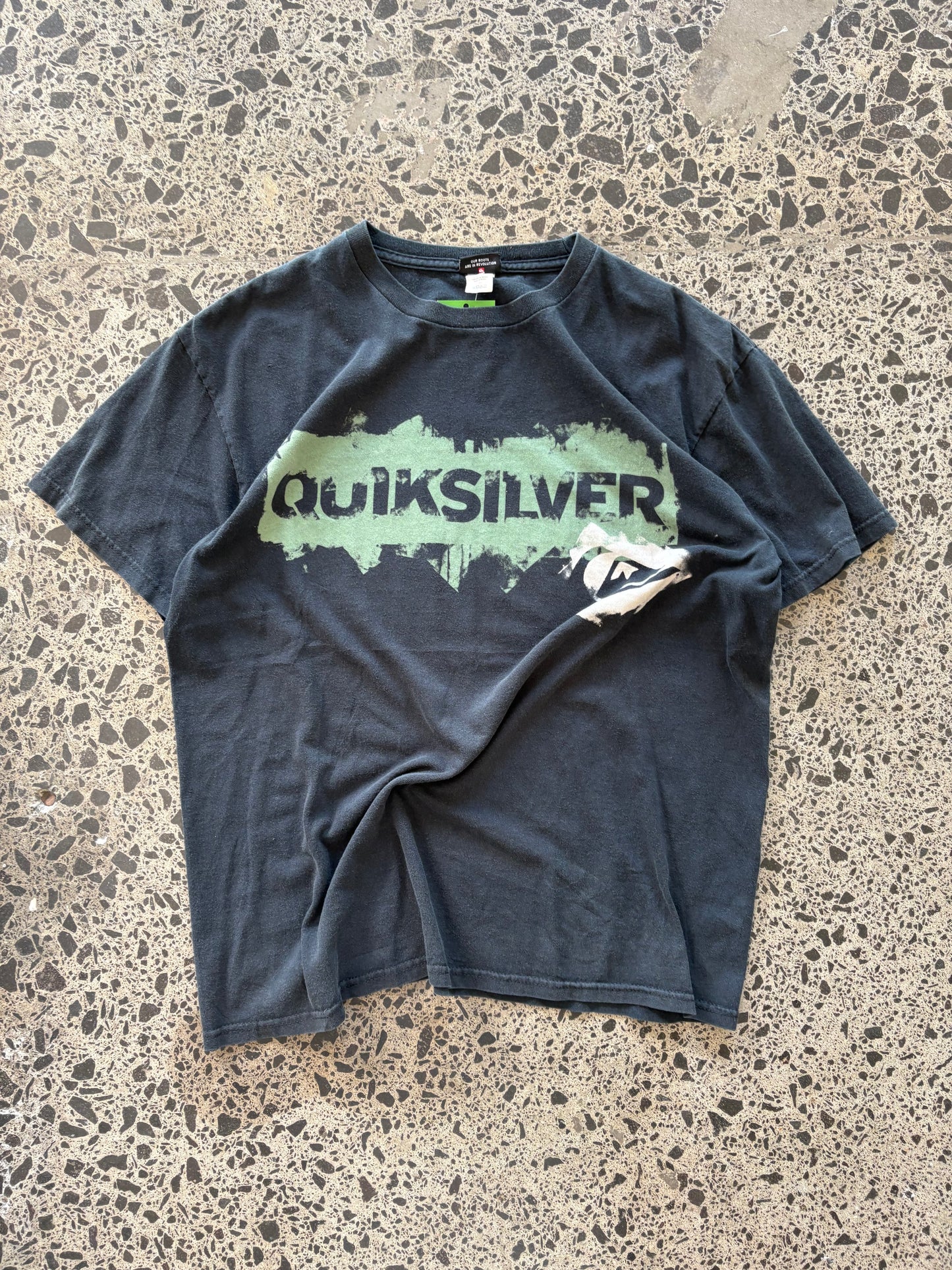 y2k Quiksilver Grafitti Shirt - L
