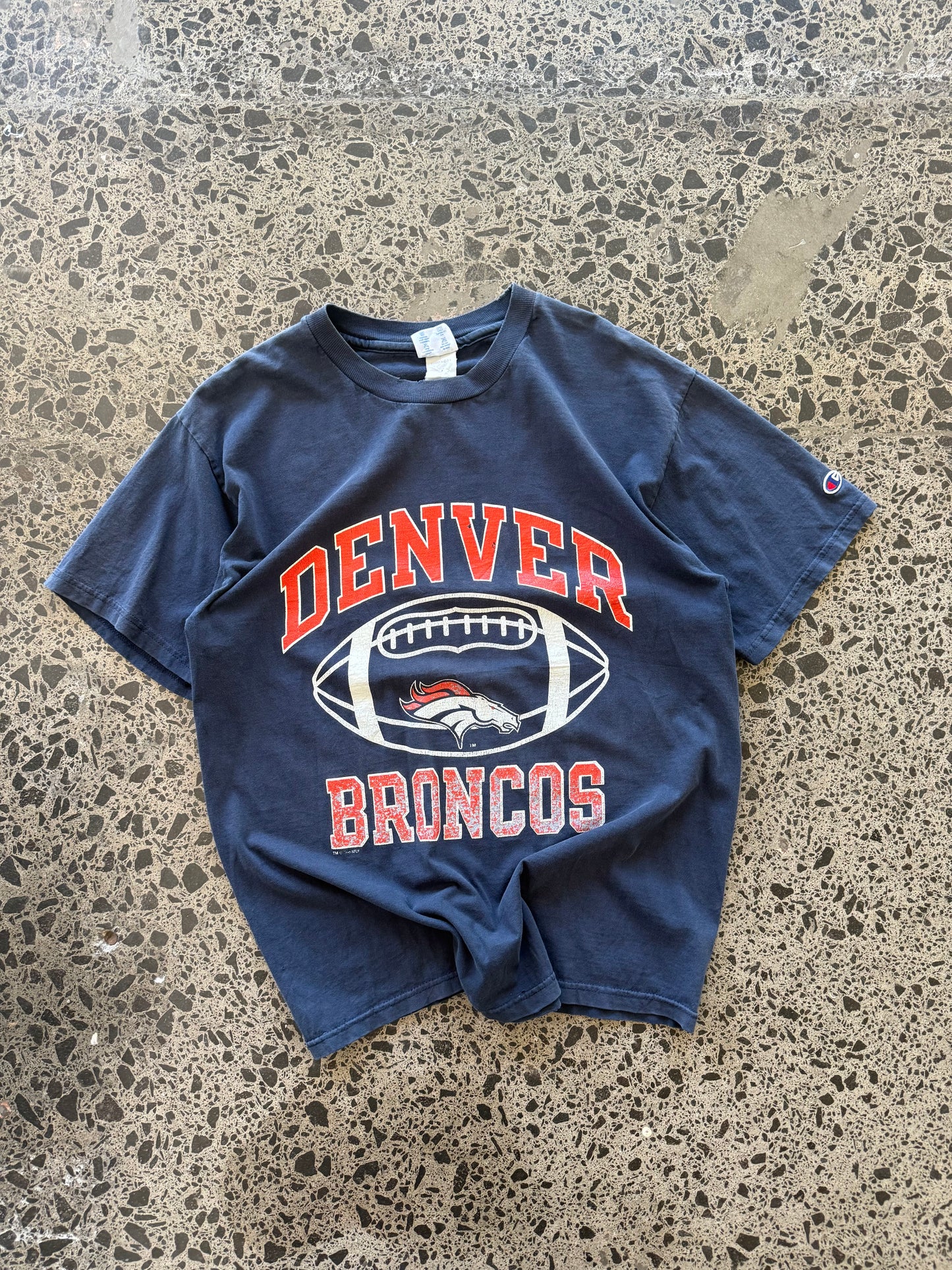 90's Denver Broncos NFL Graphic Tee - L