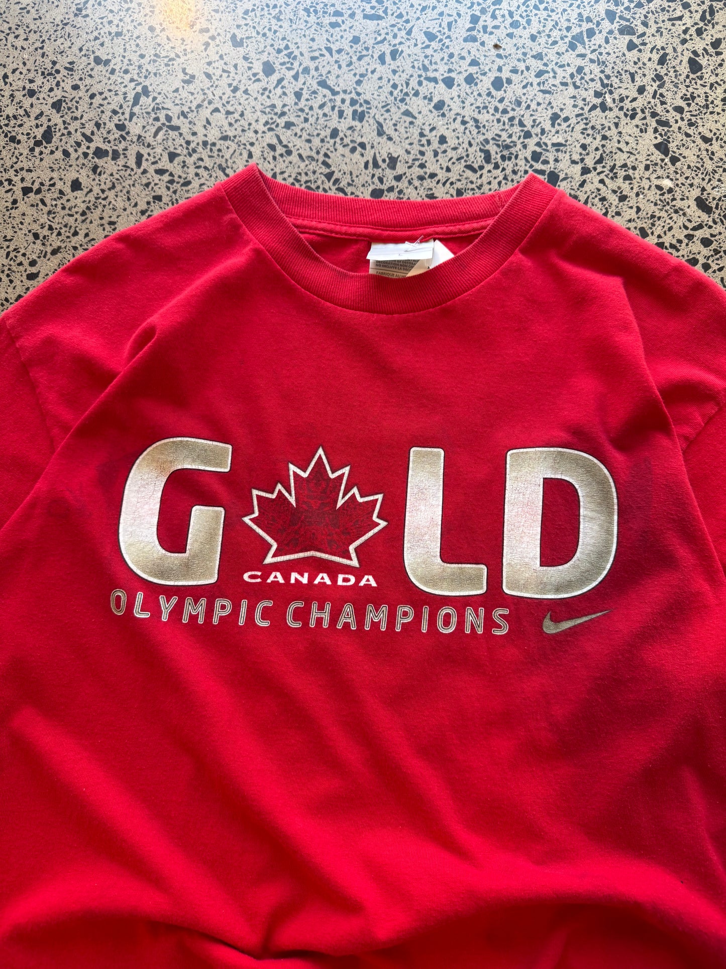 2010 Canadian Olympic Gold Tee - L