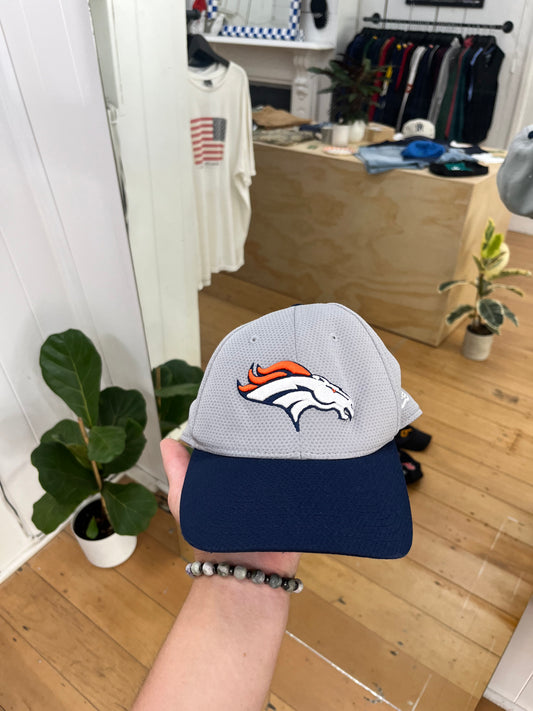 Broncos double colour-way cap