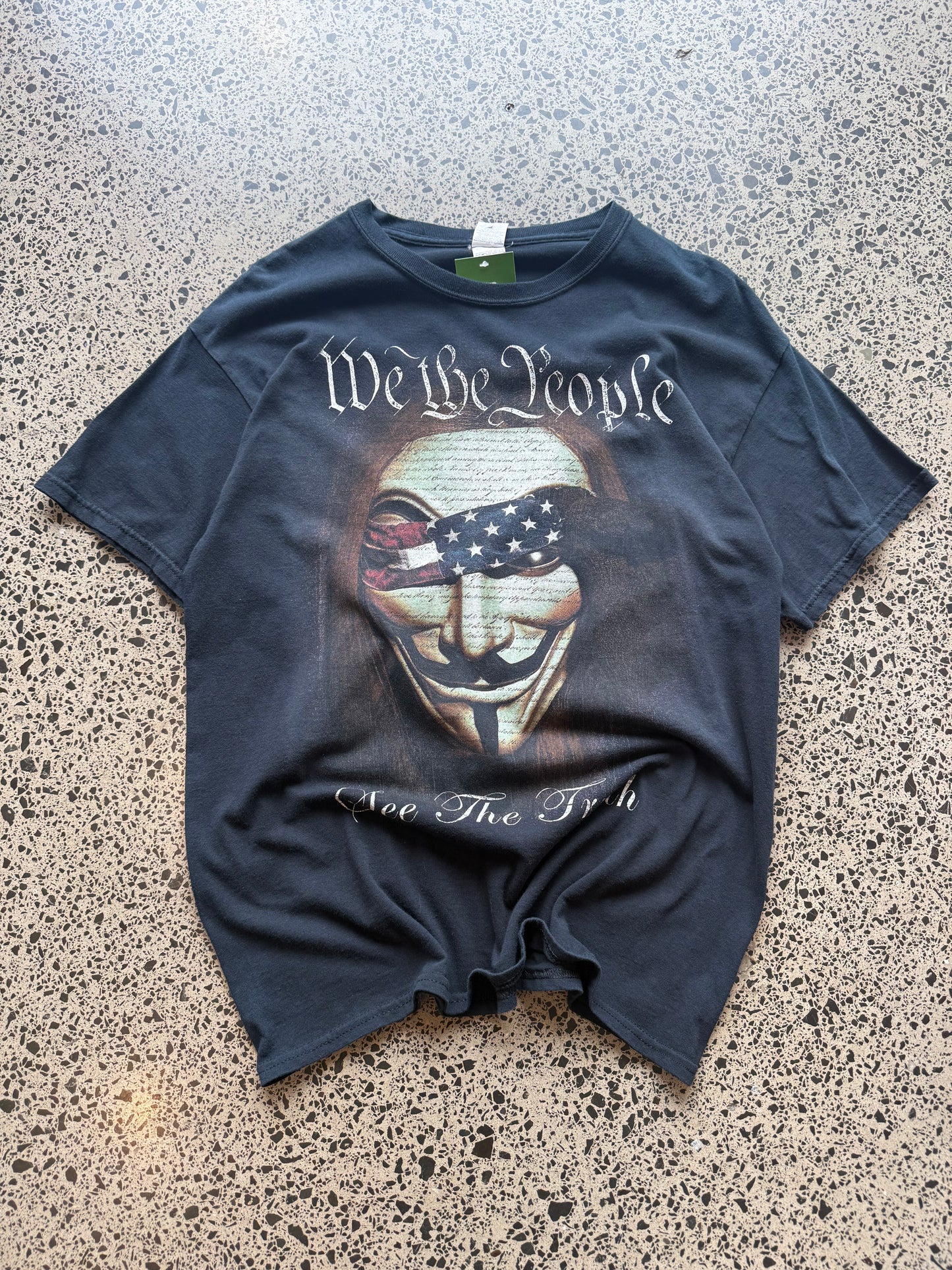 90's Anon Truth Graphic Tee - L