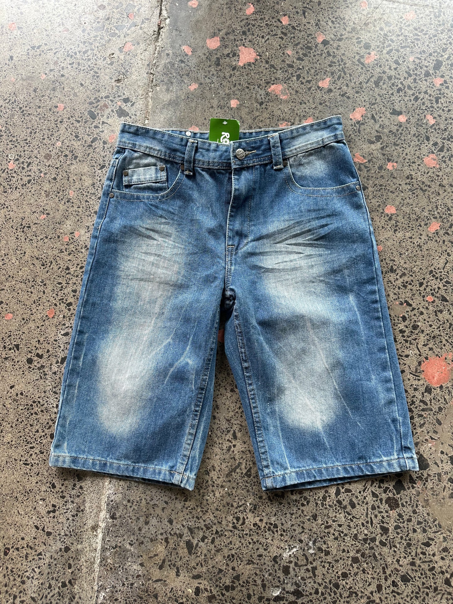 Dark wash with fade Denim Jorts - 32W