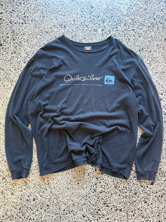 Vintage Y2K Quiksilver navy long sleeve t-shirt with white chest and sleeve logos. Size 2XL. Surf & skate Y2K streetwear