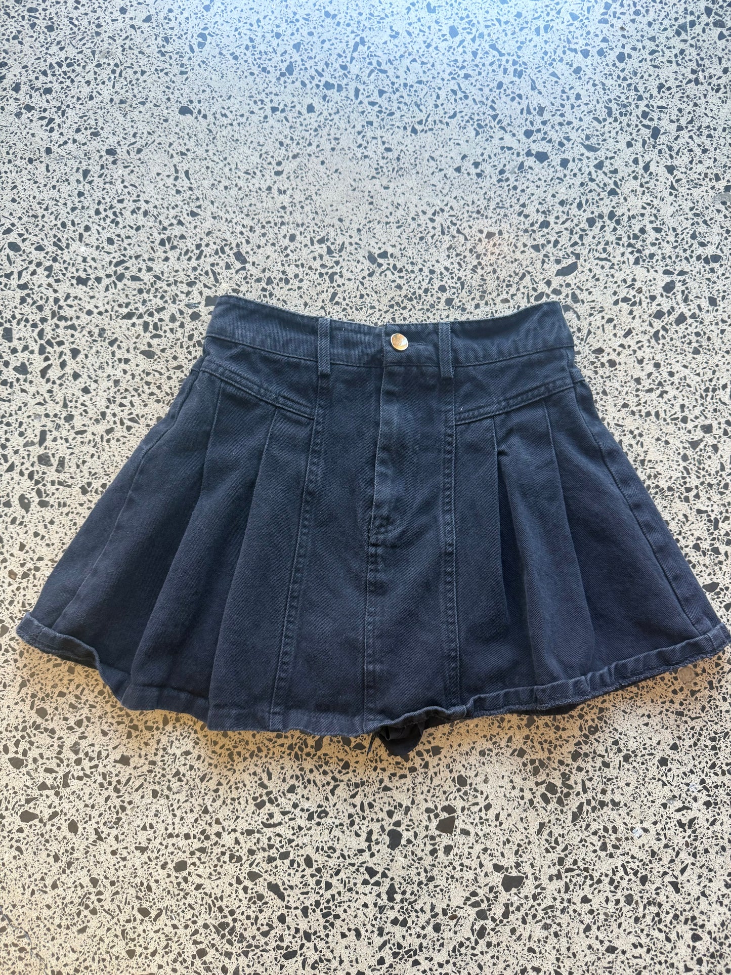 Black Pleated Mini Skirt - XS