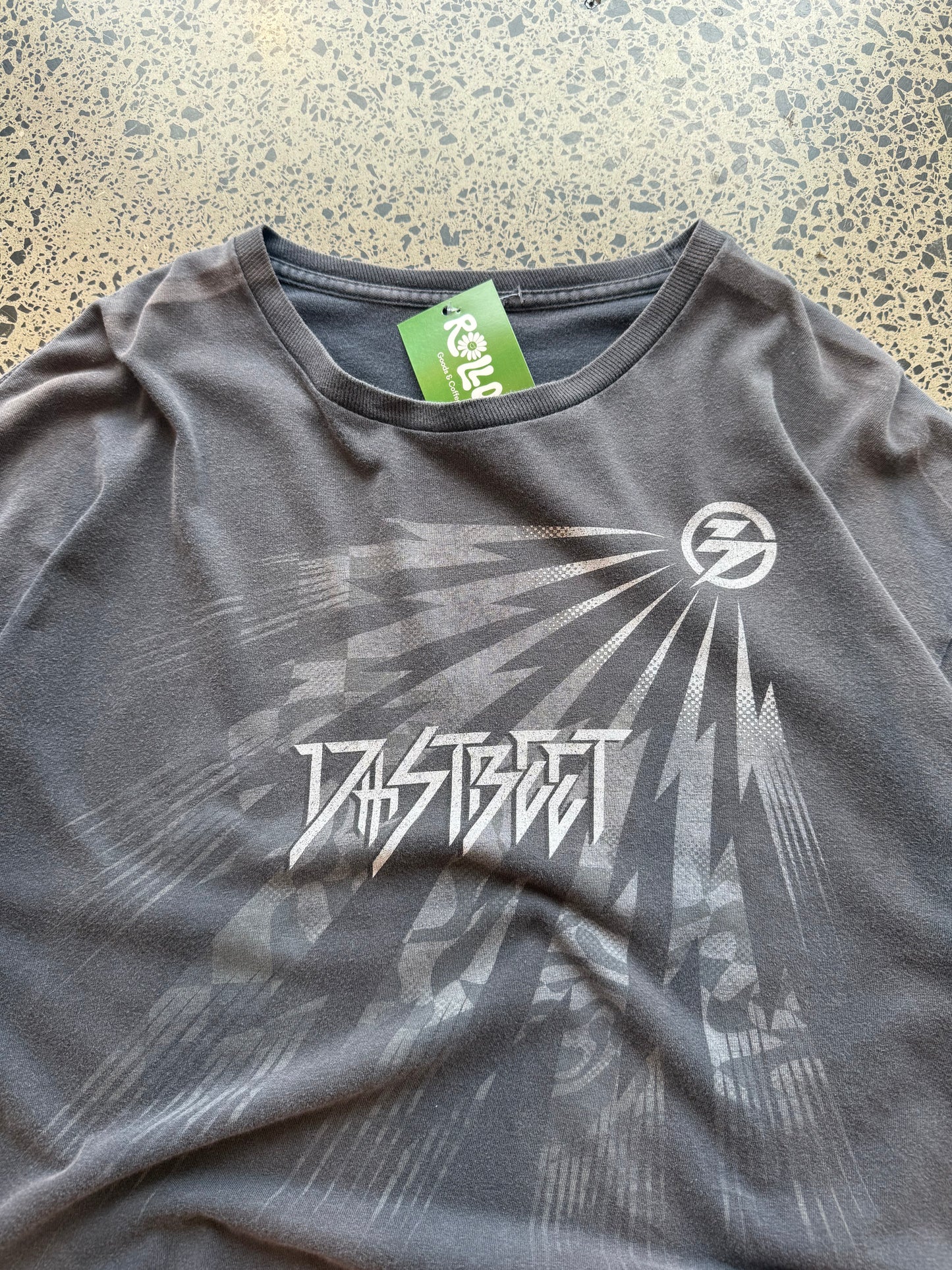 17th Street surf tee on black base - XL 