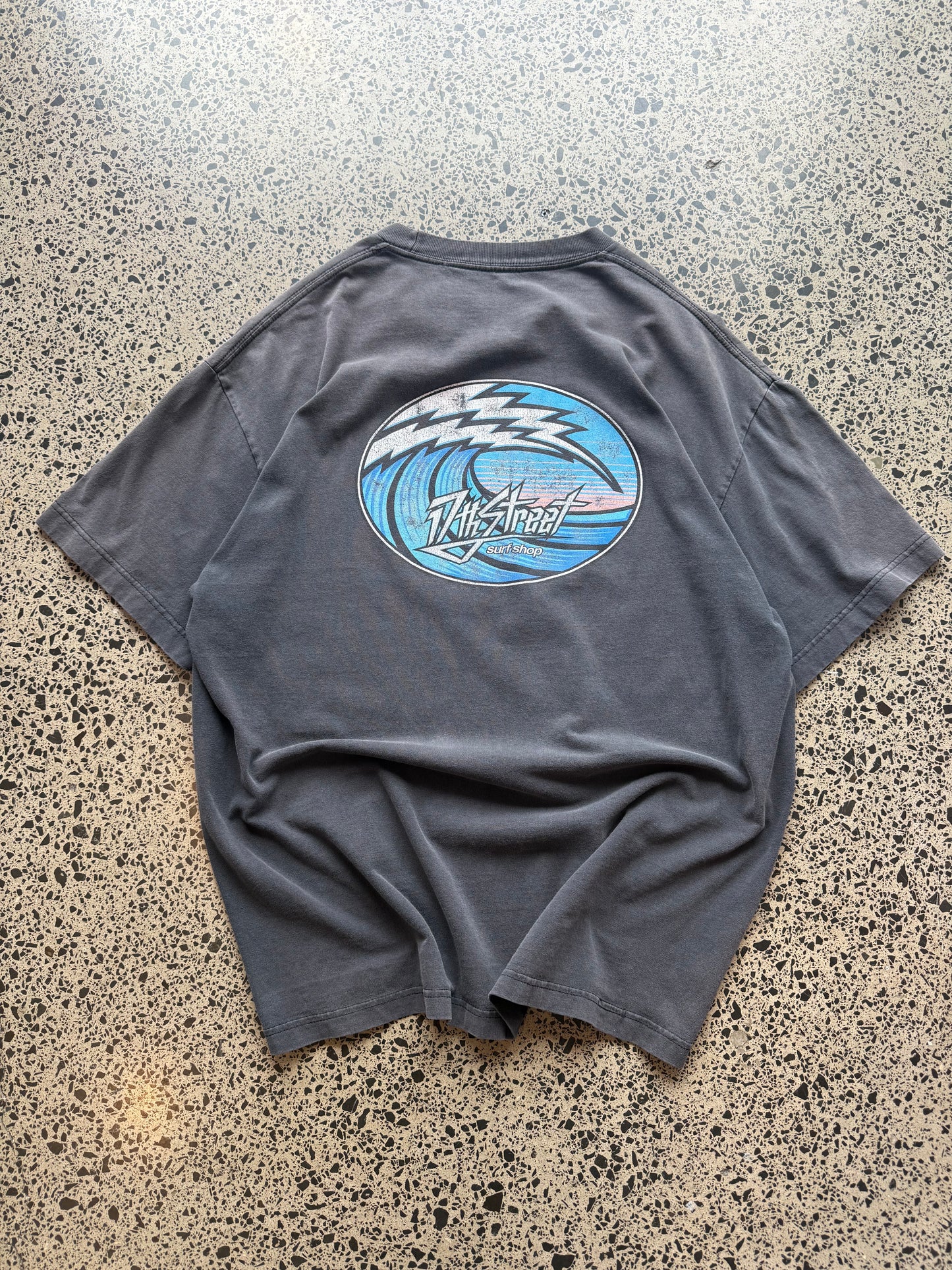 17th Street Surf Tee - L