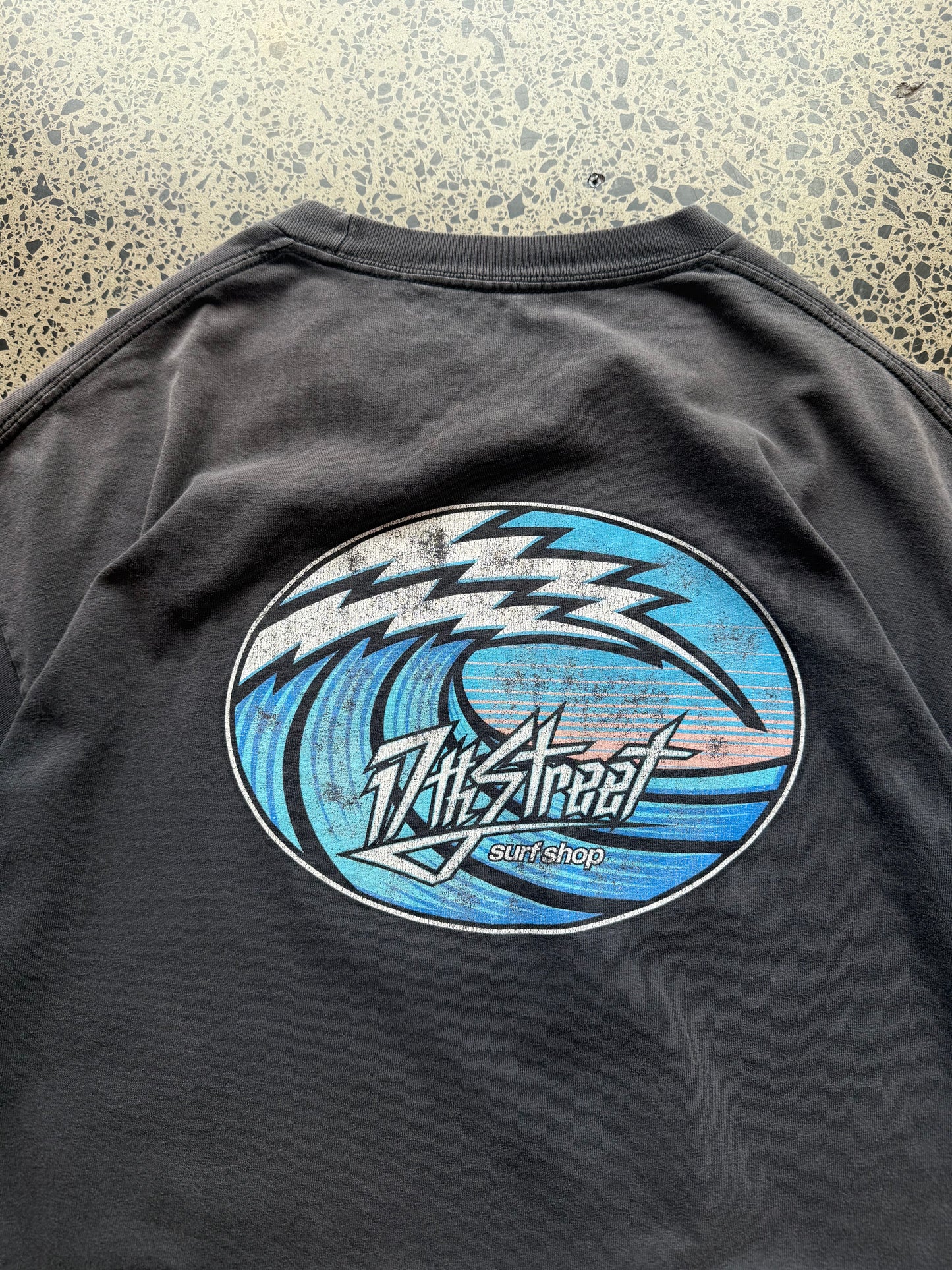 17th Street Surf Tee - L