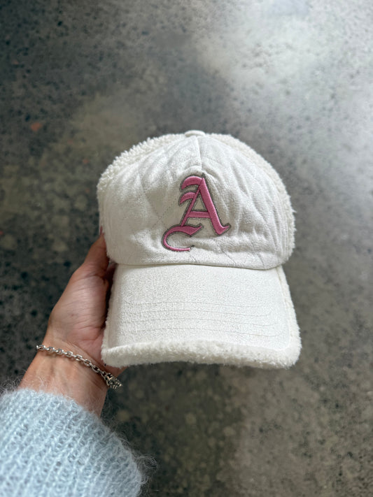 New Era Aces White & Pink Fluffy Cap