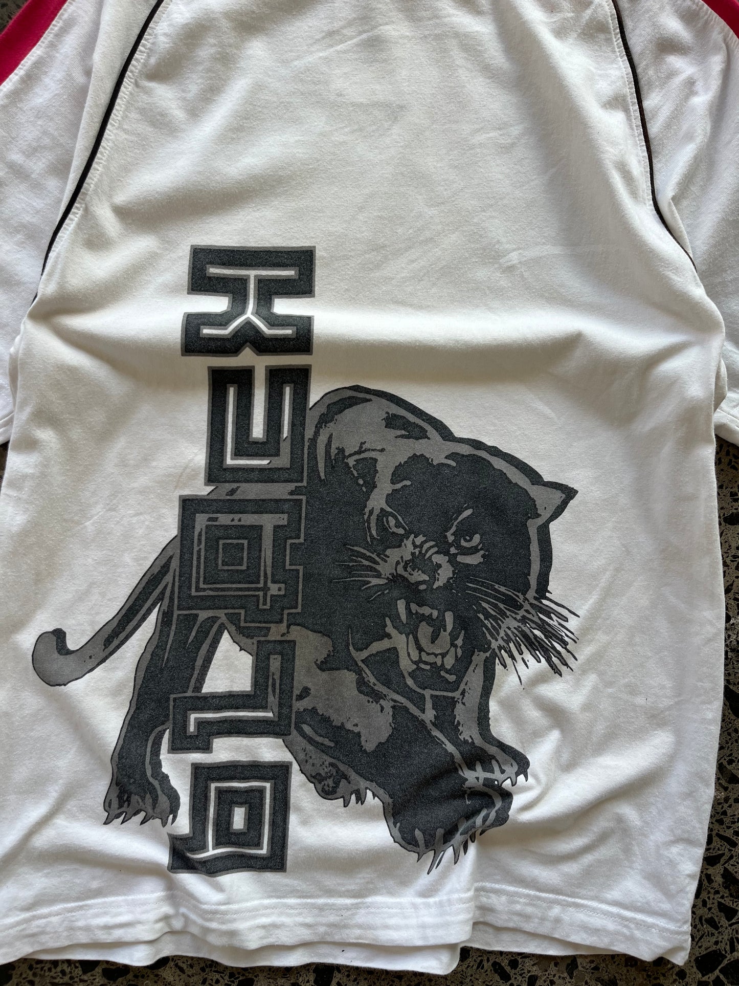 'Black' Tiger T-shirt - L