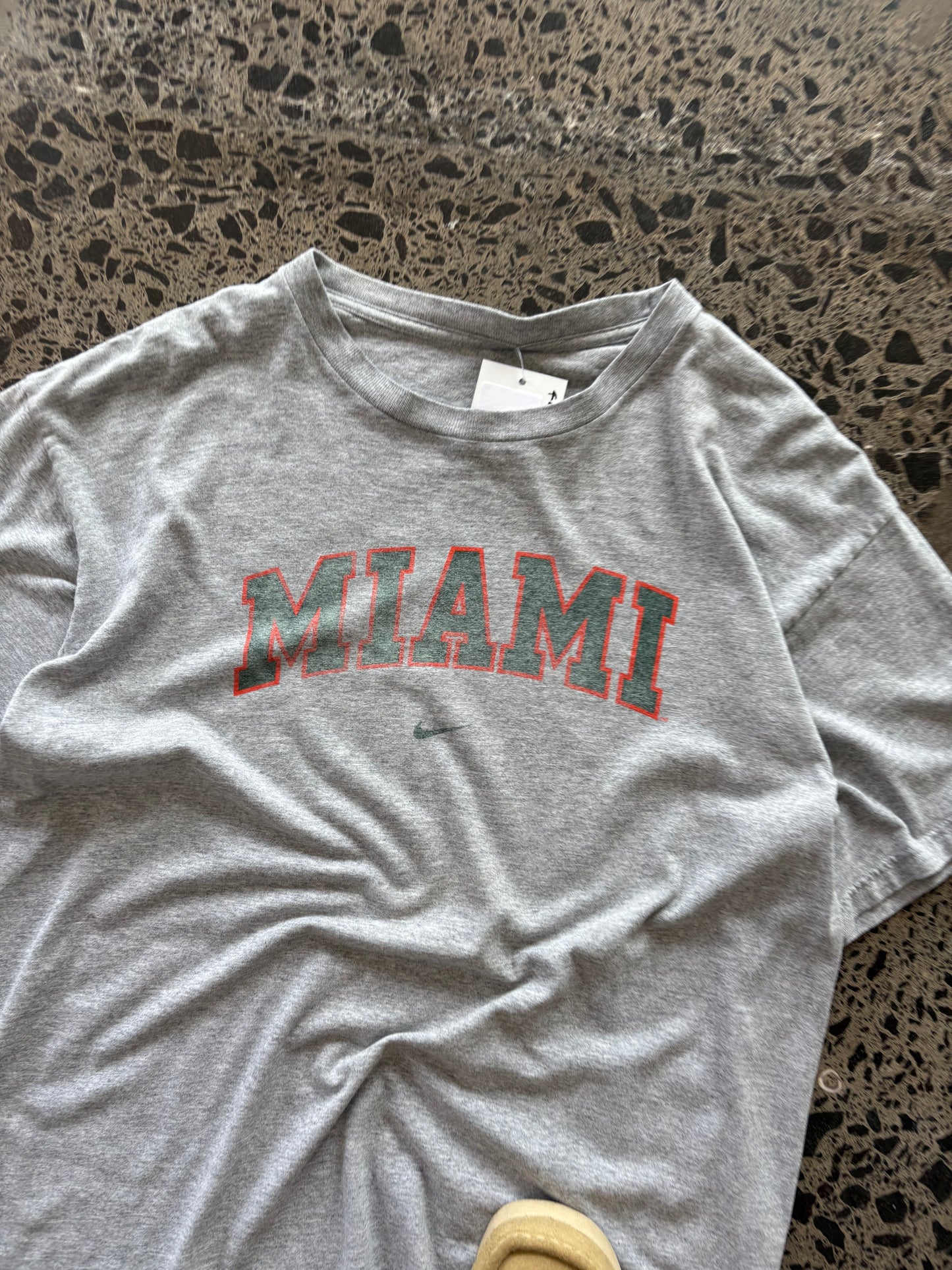 90's Nike Miami T-shirt - M