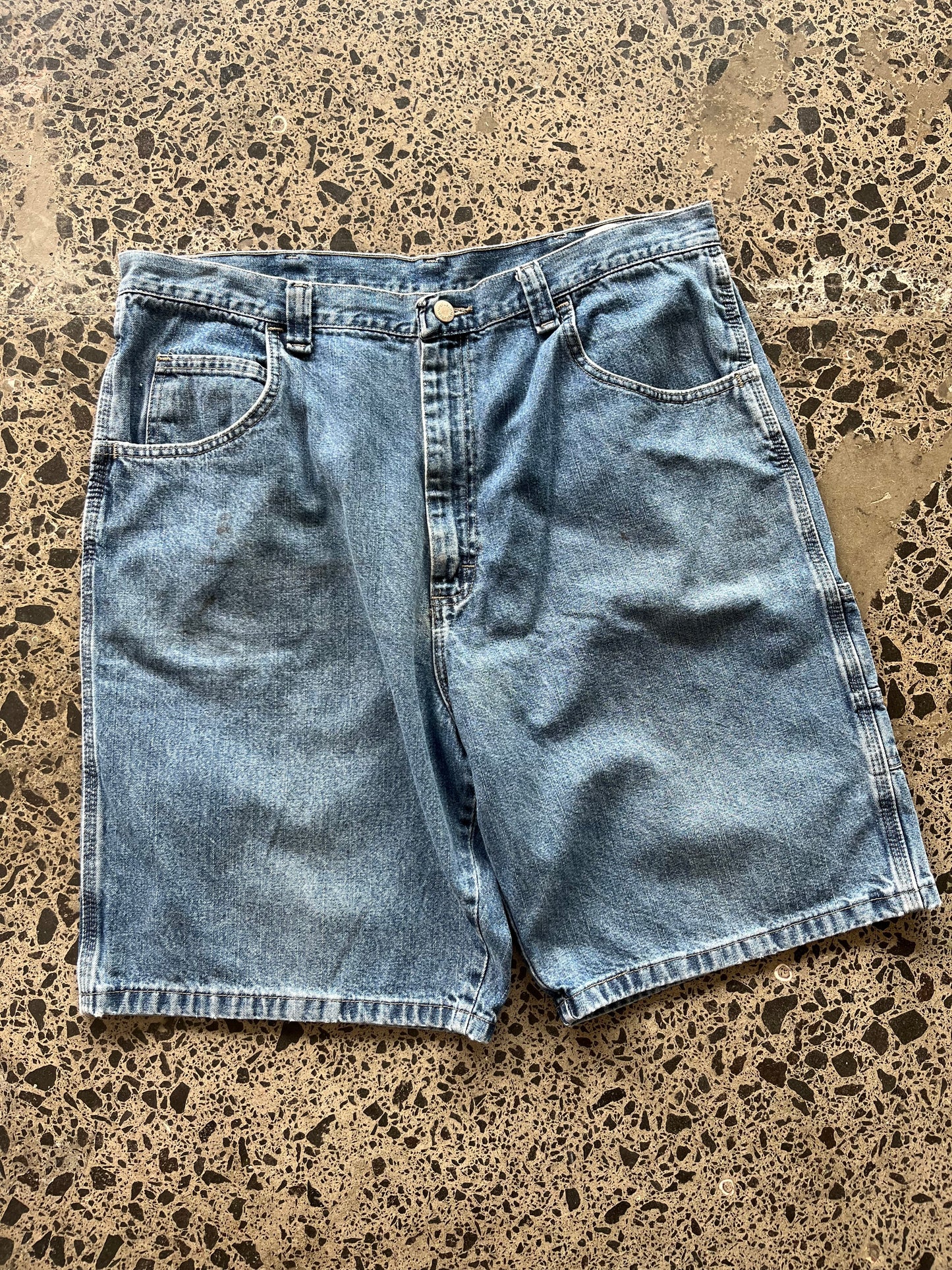 Wrangler Mid Wash Jorts - 38W