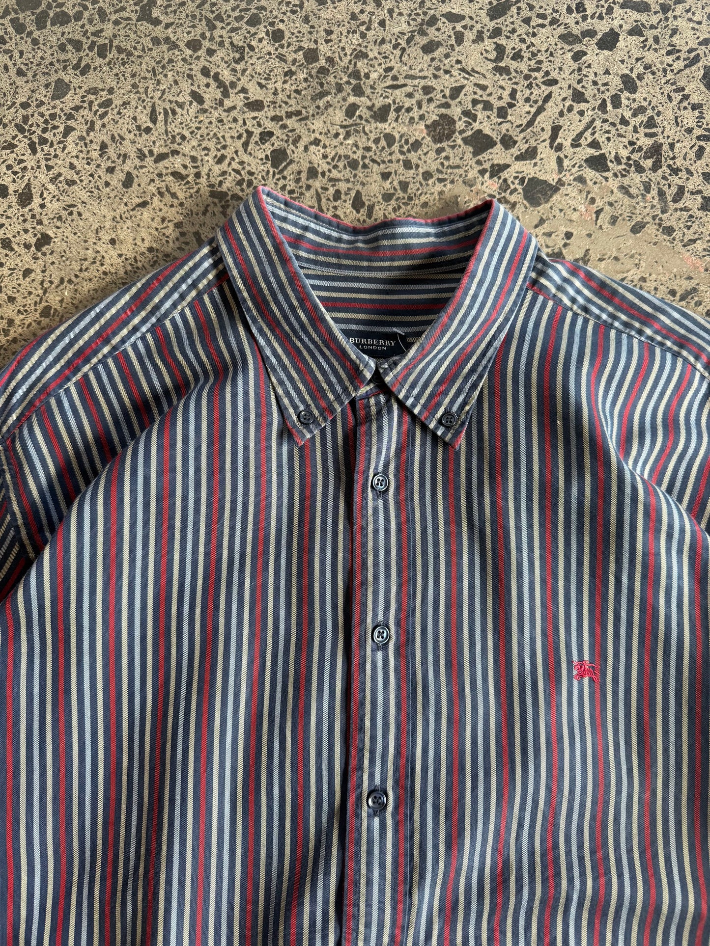 Luxury Burberry Button Up Shirt - XL