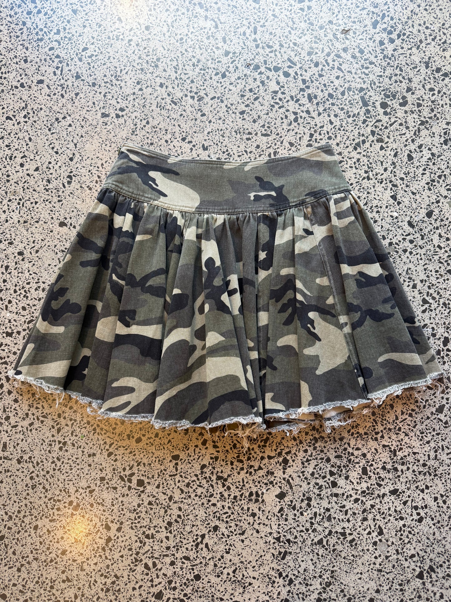 Pleated Camo Mini Skirt - S