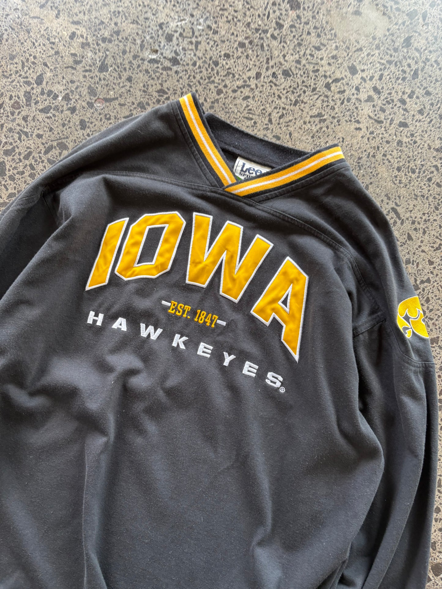 90's Iowa Hawkeyes Crewneck - XL