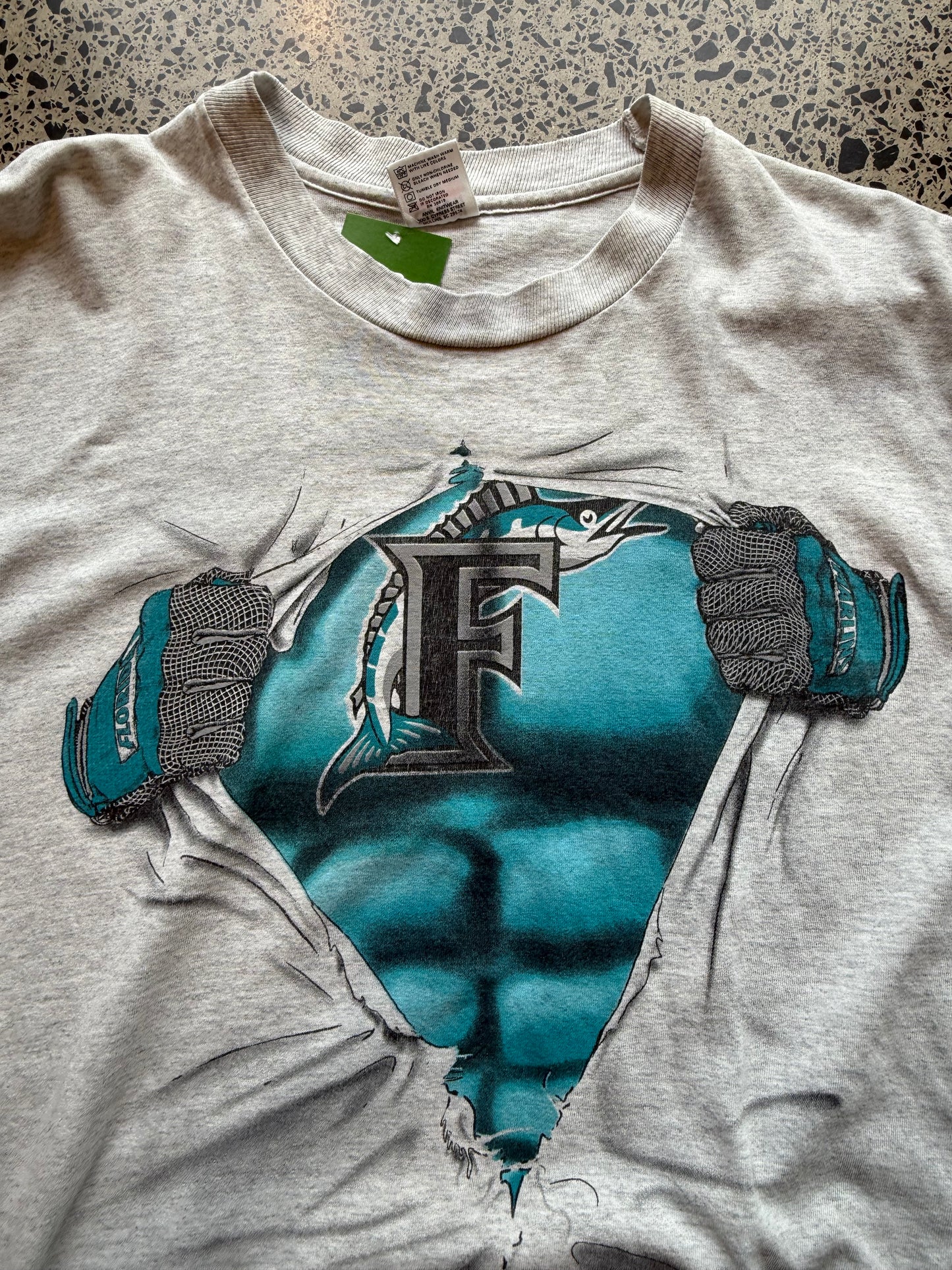 1997 Florida Marlins MLB T-Shirt  - L