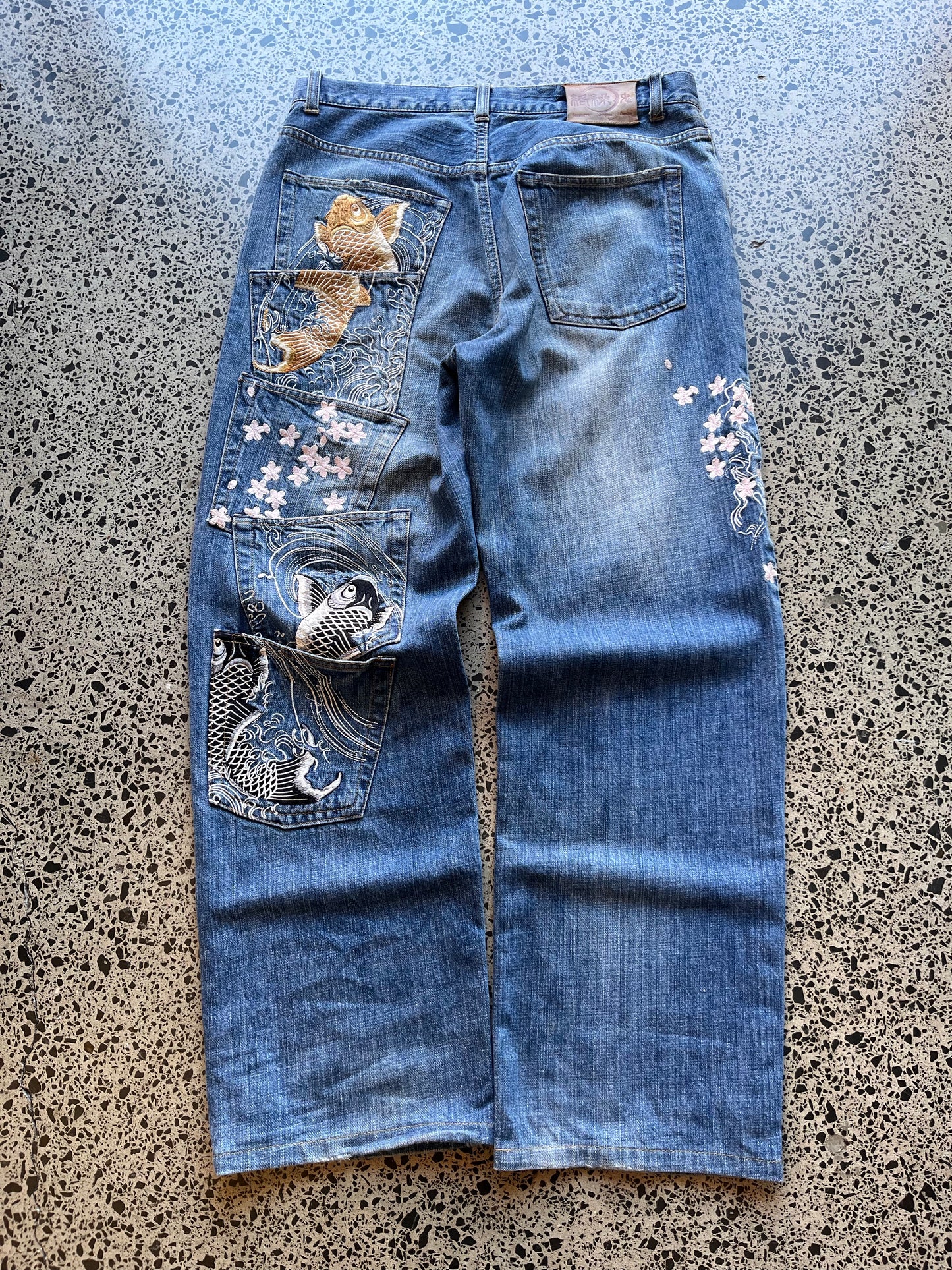 Karakuri Tamashii Embroidered Quintuple Koi Fish Pocket Denim Jeans - 32W