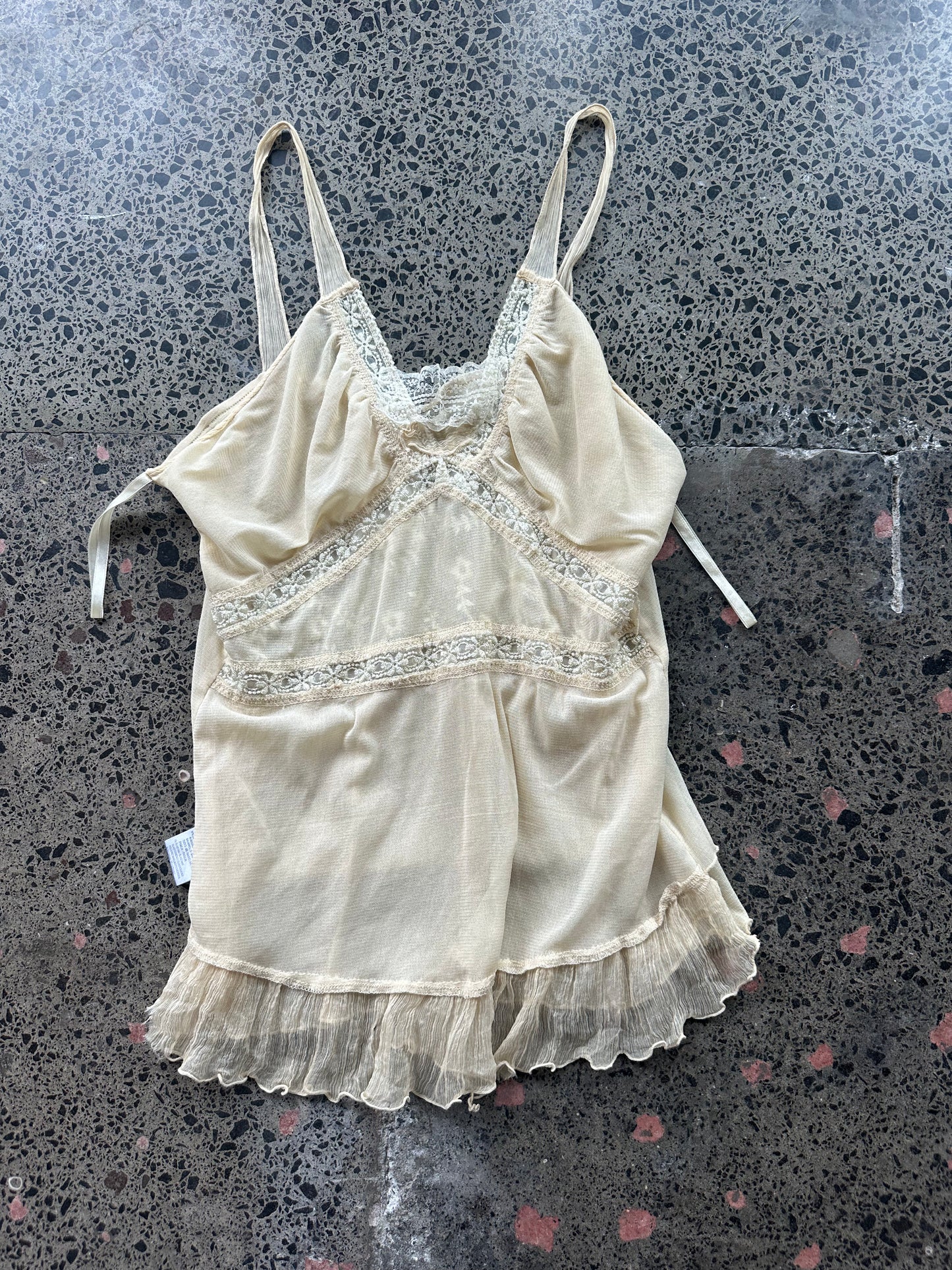 Light yellow Cami M lace sleveless 